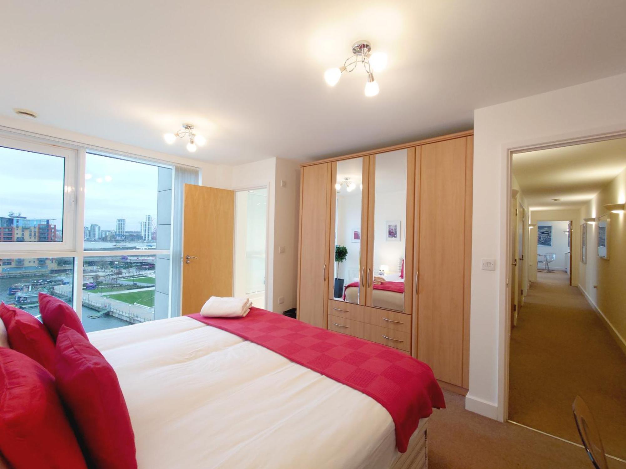 London Excel Stays - Three Bed Serviced Apartment Exterior photo